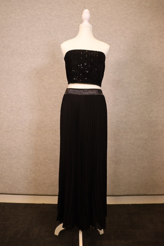 Women’s black velvet embroidered sequin crop top