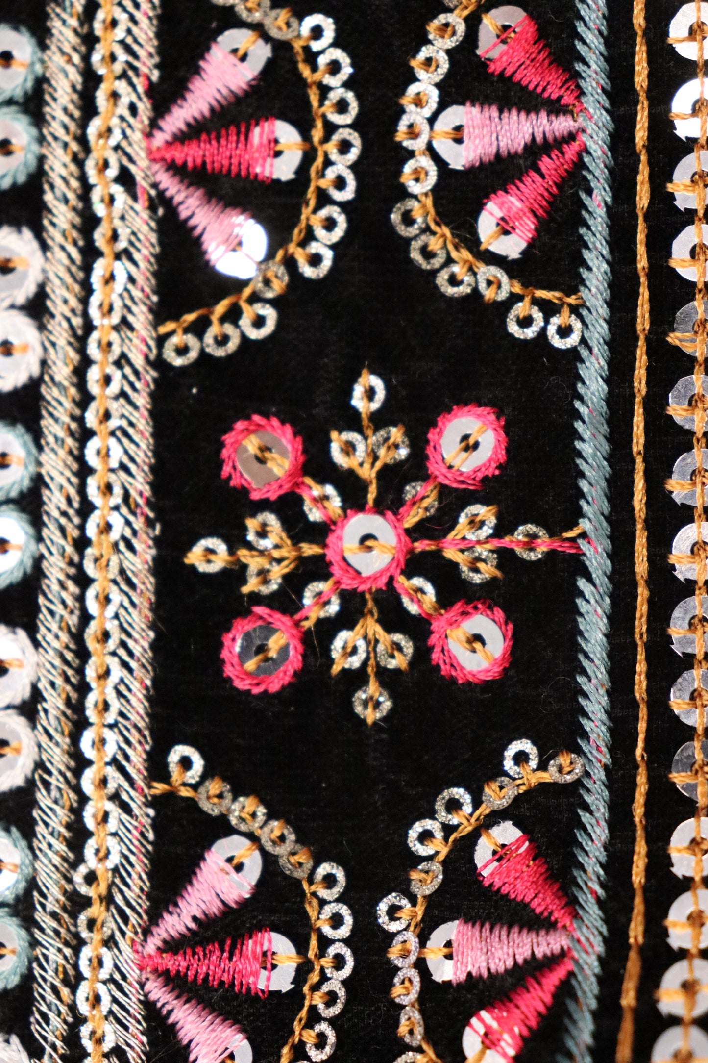 Women’s Black Velvet Embroidered Sequin Crop Top